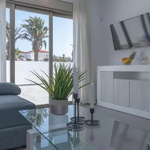 Poris 1 Beachfront Corralejo By Holidays Home Apartment